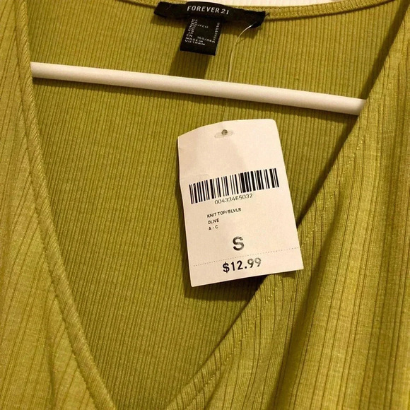 New Forever 21 Women’s Green Crop Top Sleeveless Sz. Small NWT - Picture 5 of 6